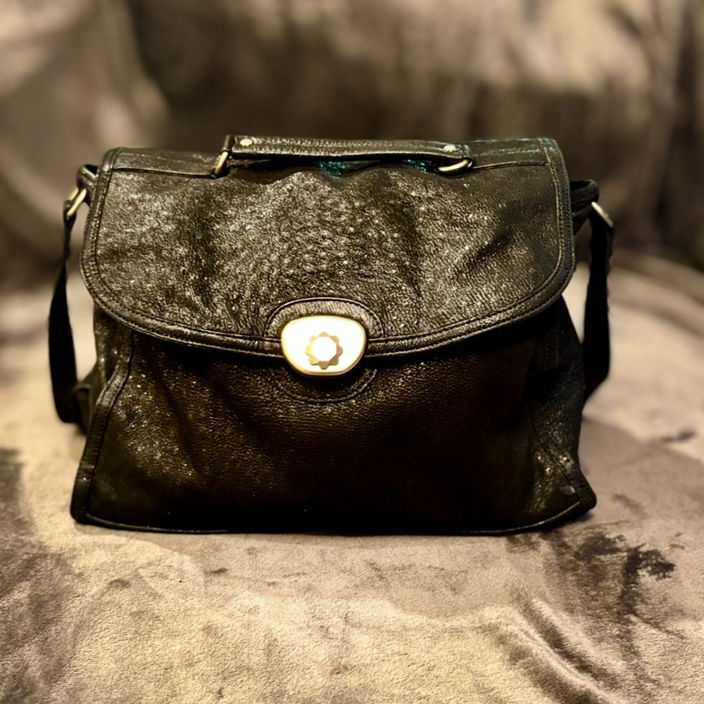 Vintage See By Chloe Black Leather Bag 💼✨✨ This Chloe Shines Bright✨✨💼